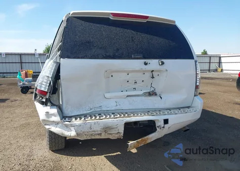 2011 Chevrolet Suburban 2500 Ls z USA, uszkodzony, nr VIN 1GNWKLEG5BR151353